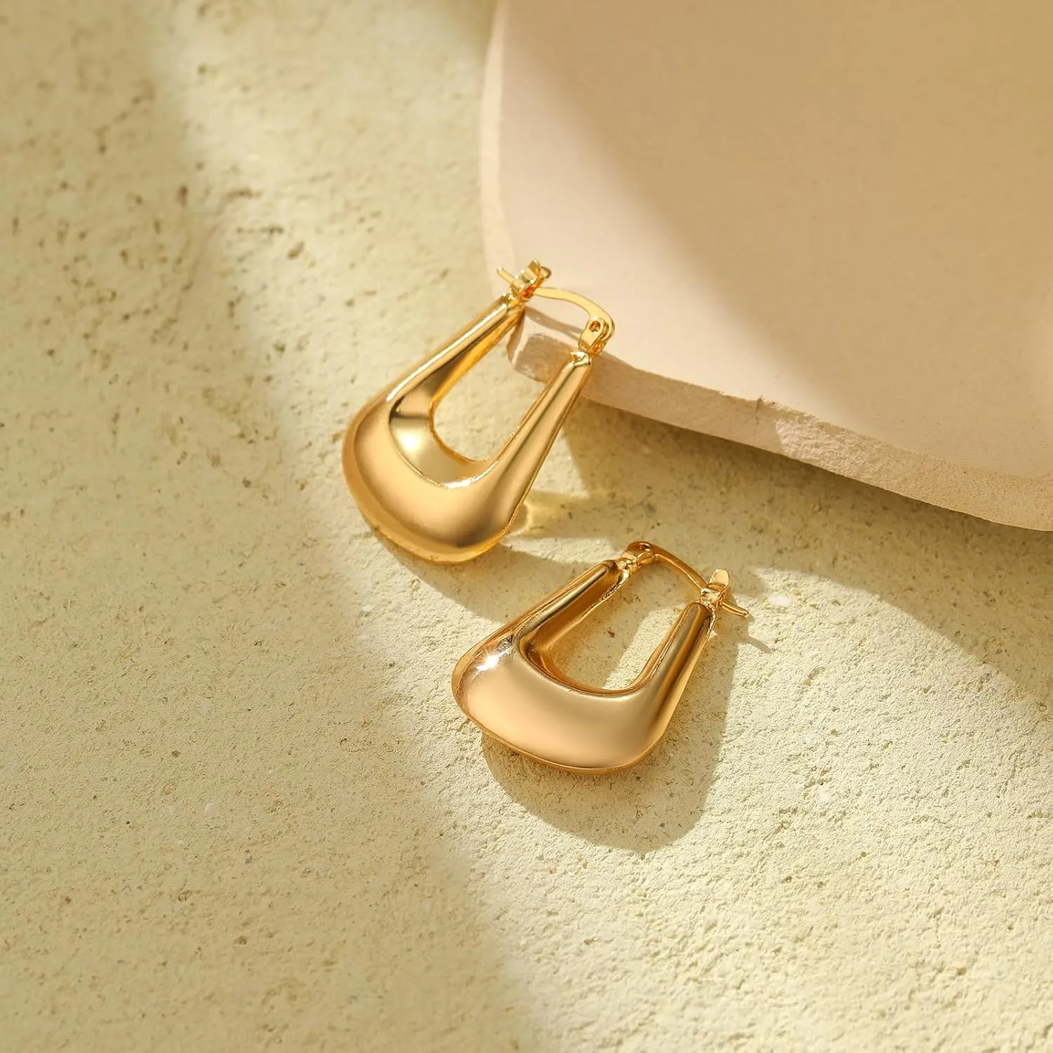 18K Gold Plated Chunky Hoops Earring Women Hoop Earrings Lightweight Daily Jewelry