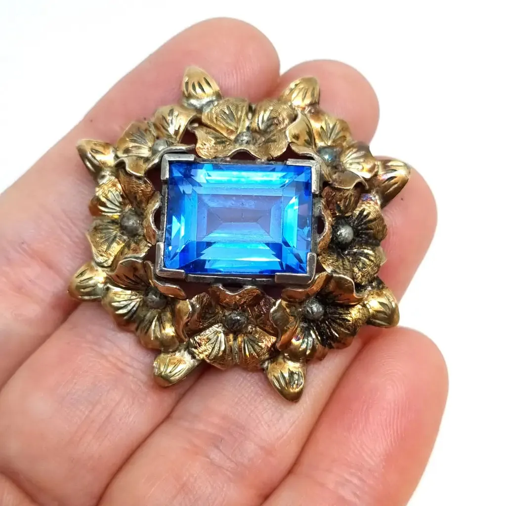 Antique silver art deco vintage brooches, 1930s, antique and vintage jewelry.