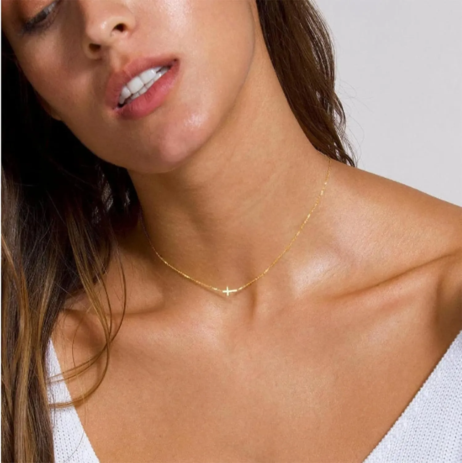 Cross Necklace for Women, 14K Gold/Silver Layered Cross Necklaces Dainty Cubic Zirconia Cross Necklaces Sideways Pearl Cross Choker Necklace for Women Trendy Necklace for Women Jewelry Gift