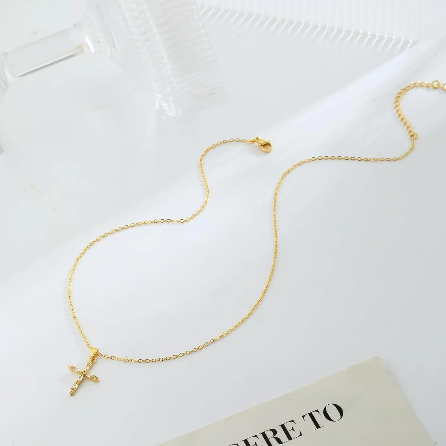 Cross Necklace for Women 14K Gold/Silver Plated Dainty Small Cross Pendant Choker Simple Trendy Cute Cross Charm Chain Necklace Religious Faith Jewelry Gift