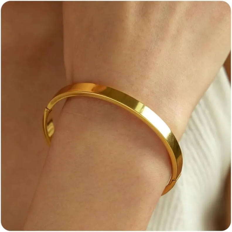 Gold Bracelets for Women, 18K Gold Plated Cubic Zirconia Bangle Bracelets Stainless Steel Eternity Crystal Oval Bracelet Cuff Bracelets for Women Jewelry
