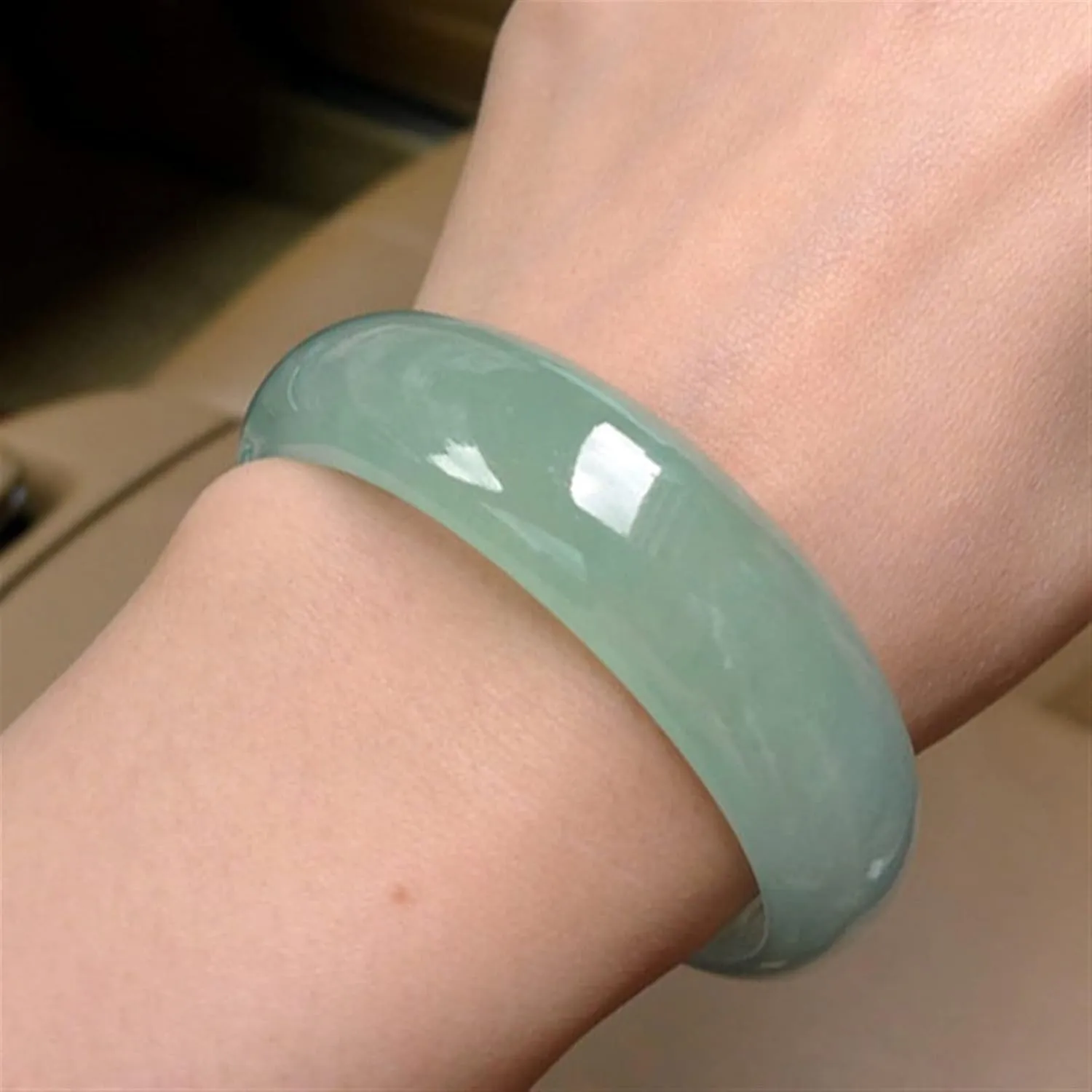 Green Jade Bangles Natural Handmade Bracelets Floating Flower Emerald Ladies Bracelet Jade Gift Bangles Lady PartyGift (Gem Color : 54-56MM)