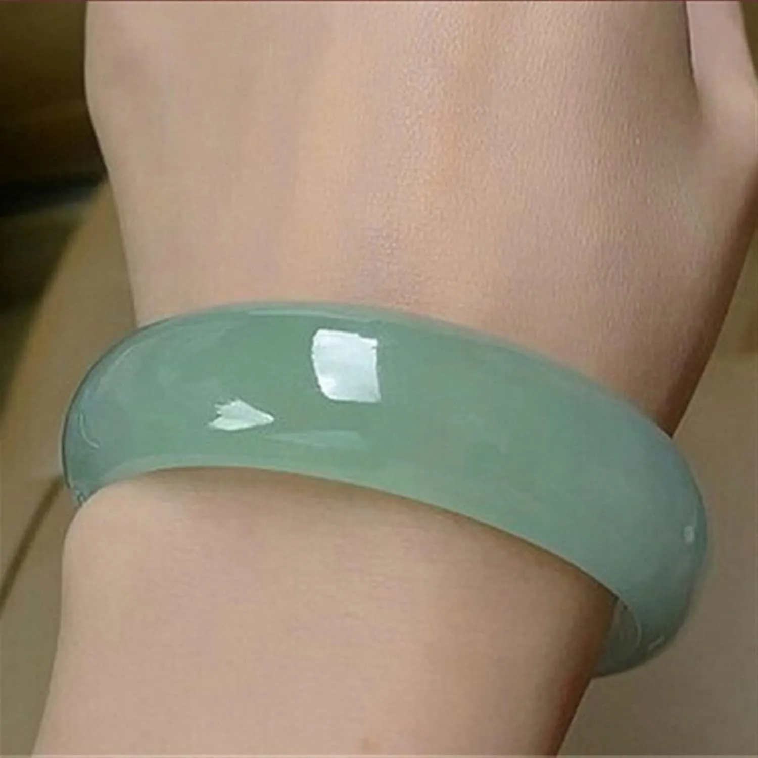 Green Jade Bangles Natural Handmade Bracelets Floating Flower Emerald Ladies Bracelet Jade Gift Bangles Lady PartyGift (Gem Color : 54-56MM)