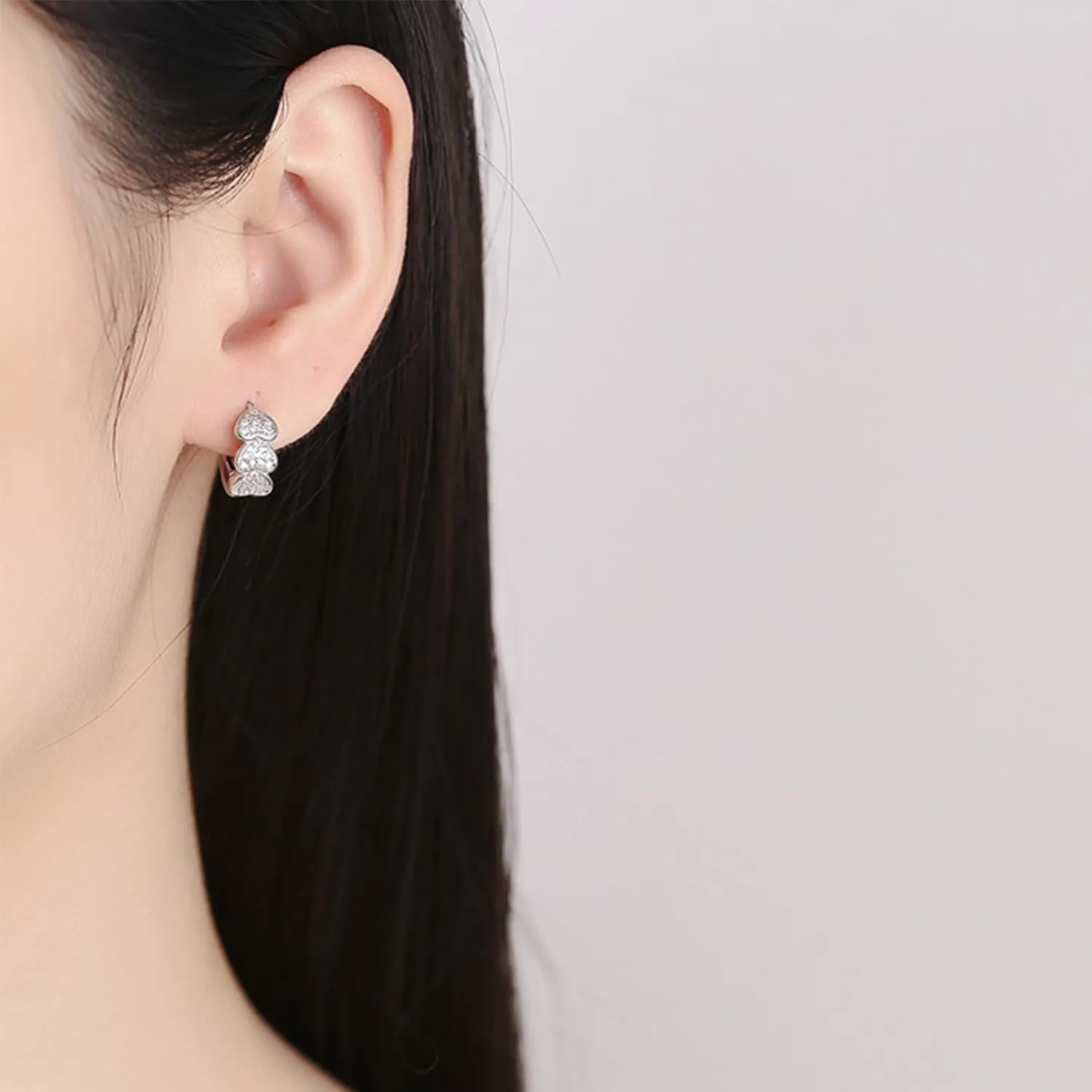 Heart Hoop Earrings for Women Gold Hoop Earrings Small Hoop Earrings Cubic Zirconia Earrings Birthday Party Jewelry Gift for Women Jewelry