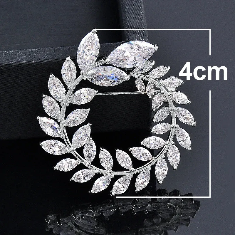 Luxurious Bowknot Owl Sailboat Crown Leaves Pearl Women's brooch