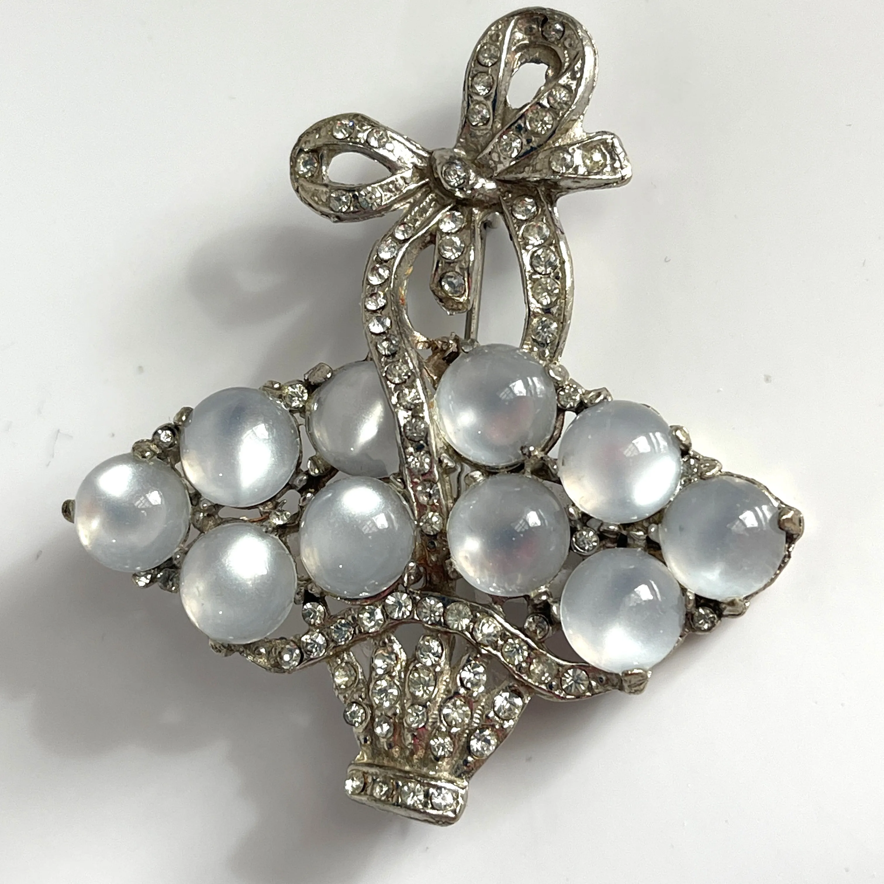 Moonglow Flower Basket Vintage 40's Brooch