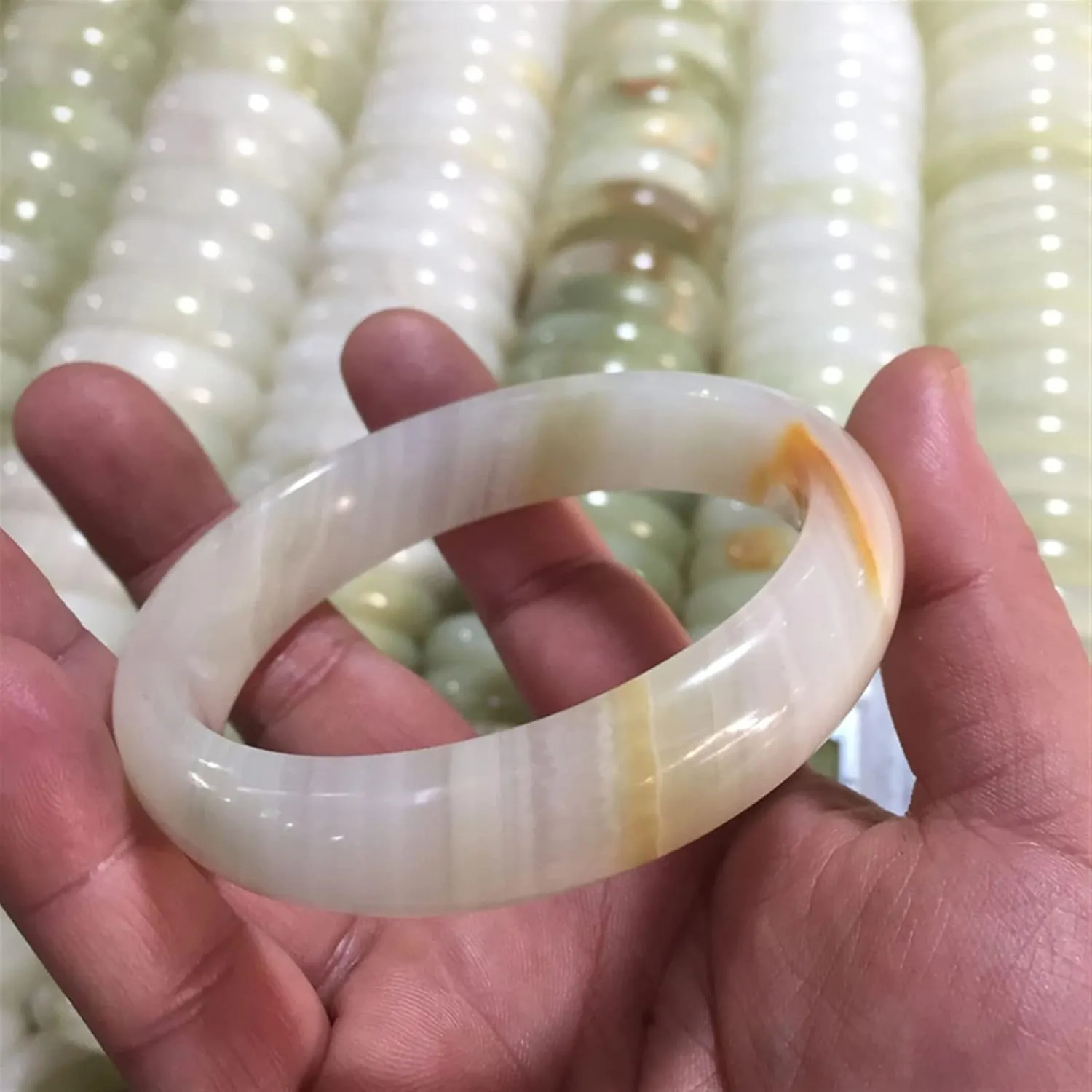Natural Green Stone Bracelet Real Ice Silk Jades Bangle Bracelet Pretty Women Jades Jewelry Hand-Carved Bracelet (Gem Color : 61-62mm)