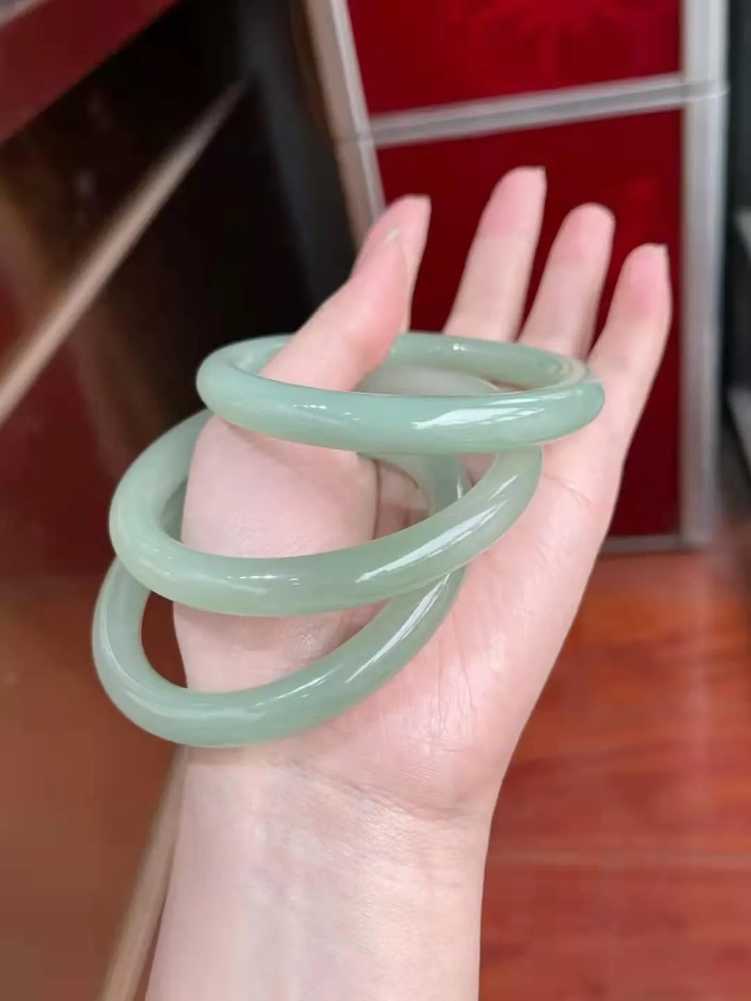 Natural Round Green Jade Bangles for Women Handcarved Jadeite Jade Bracelet Jade Bracelets for Woman Jade Jewelry Charm Bracelet (Gem Color : Inner Diameter 64mm)