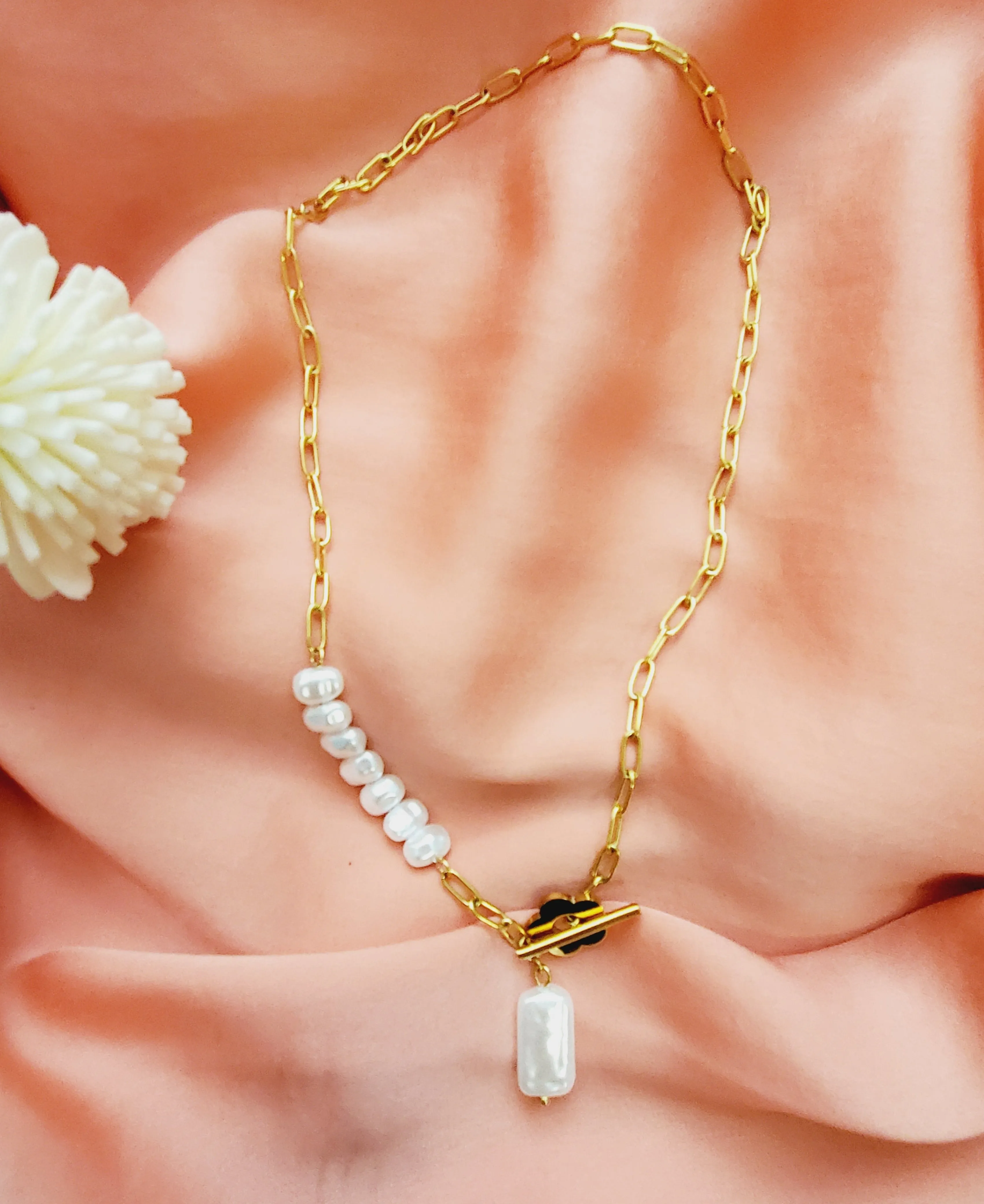 Pearl Flower Necklace