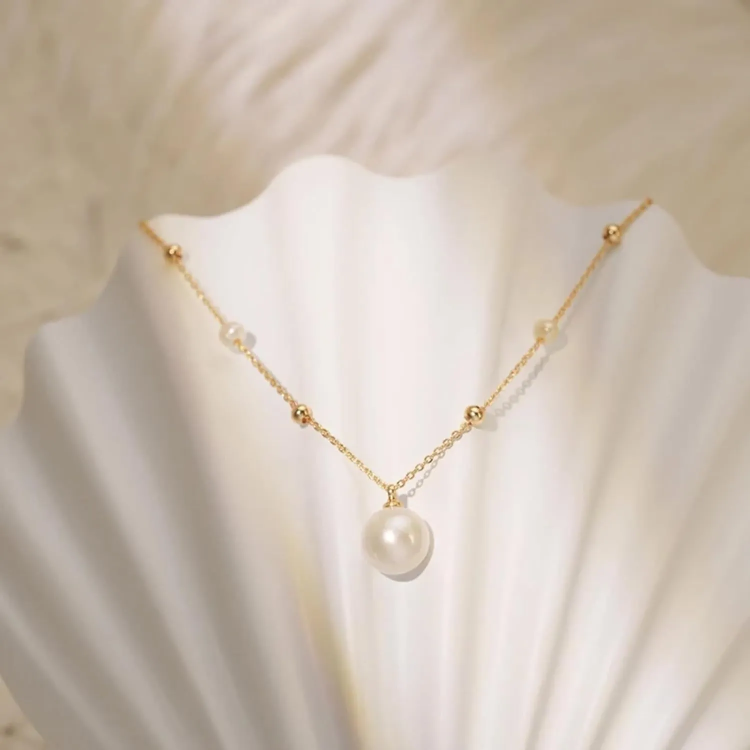Pearl Necklaces for Women Dainty Pearl Charm Necklace Trendy 14k Gold Pearl Necklace Stacked Pearl Jewelry Gifts for Women Trendy Stuff Wedding Jewelry