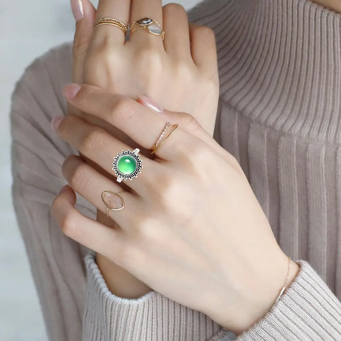 Round Natural Light Green Stone Ring,Retro S925 Sterling Silver Crystal Quartz Gemstone Bohemian Statement Ring Jewelry for Women Her (A01_Green Agate, 7)