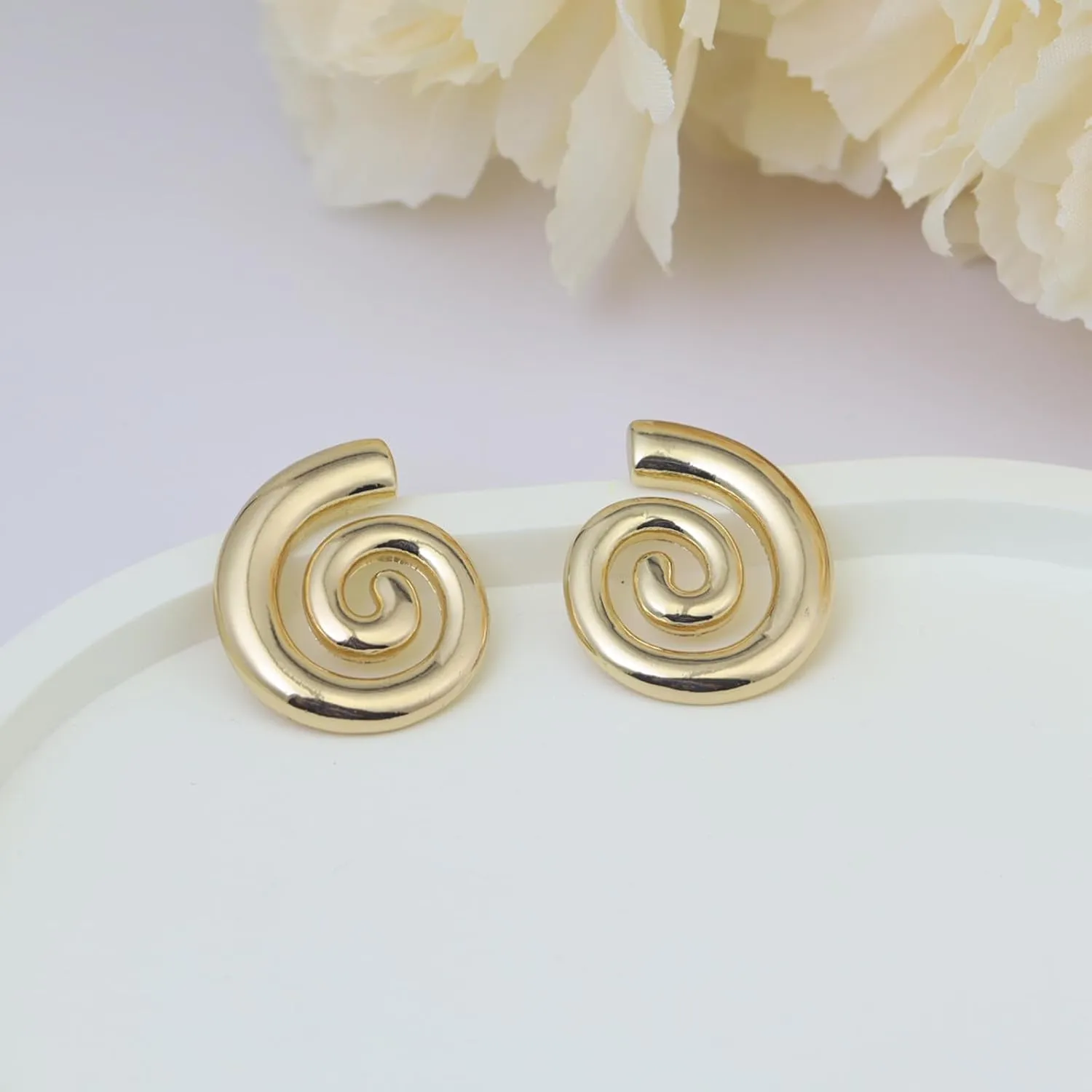 Spiral Statement Stud Earrings Chunky Geometric Earrings Exaggerated Big Spiral Studs Earrings Irregular twisted Metal Vintage Earrings For Women Trendy