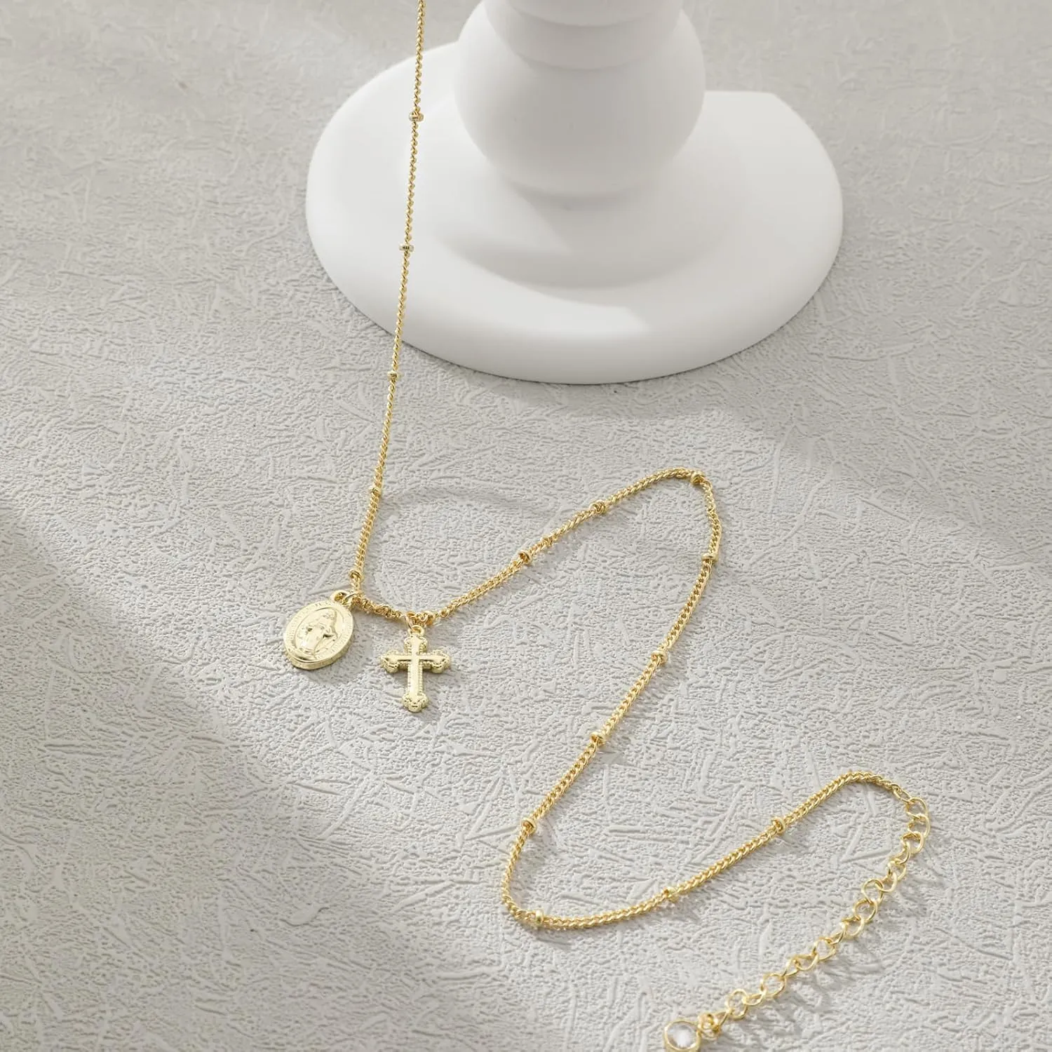 VIROMY Gold Cross Necklaces for Women Trendy 14K Gold Plated/Silver Cross Necklace,Cubic Zirconia Cross Necklaces for Women Men Boy Jewelry Gifts Double Cross Choker Necklace for Y2k Chains